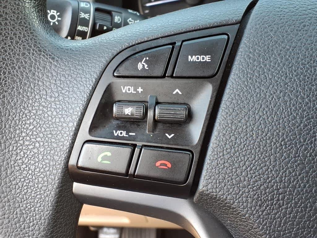 Thumbnail: 2016 Hyundai Tucson - 18