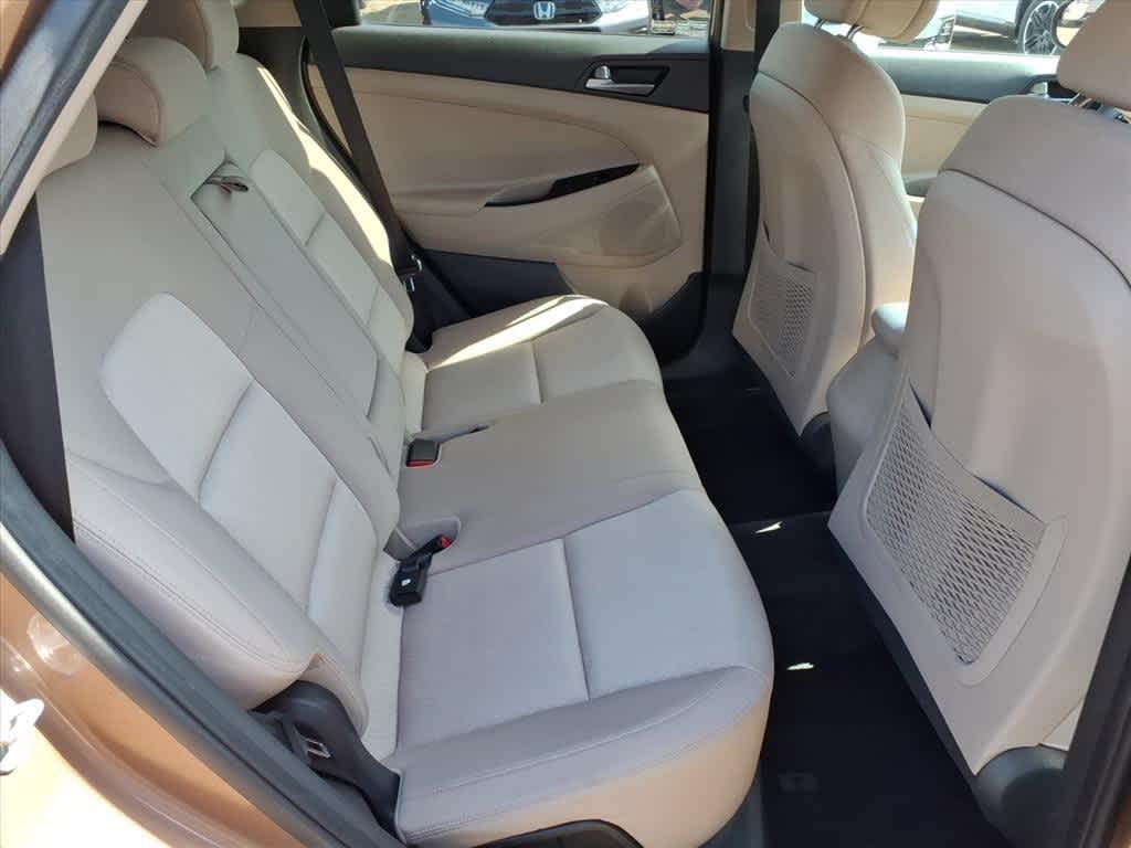 Thumbnail: 2016 Hyundai Tucson - 11