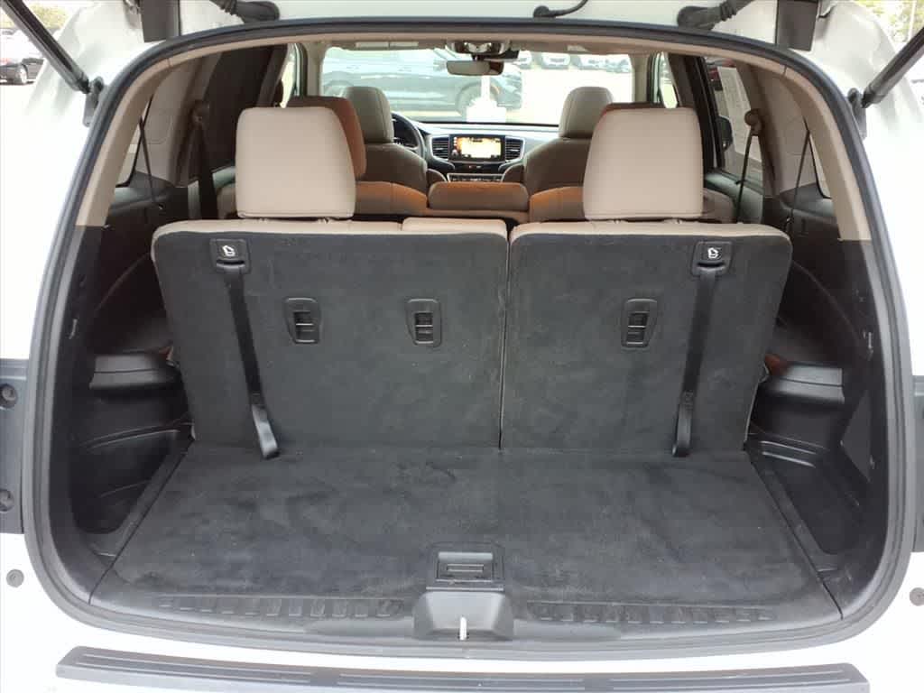 Thumbnail: 2020 Honda Pilot - 6