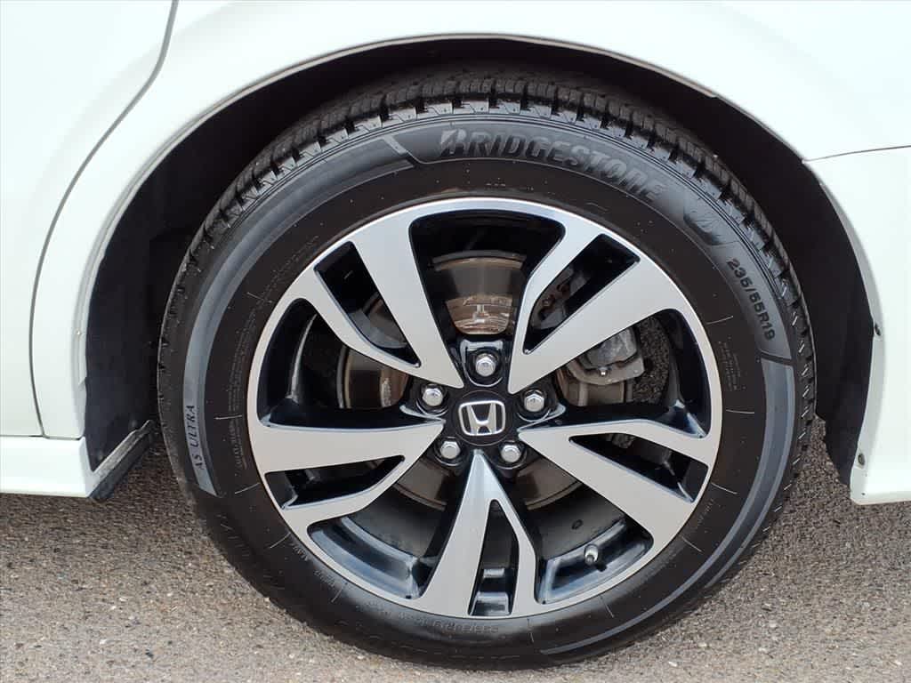 Thumbnail: 2019 Honda Odyssey - 8