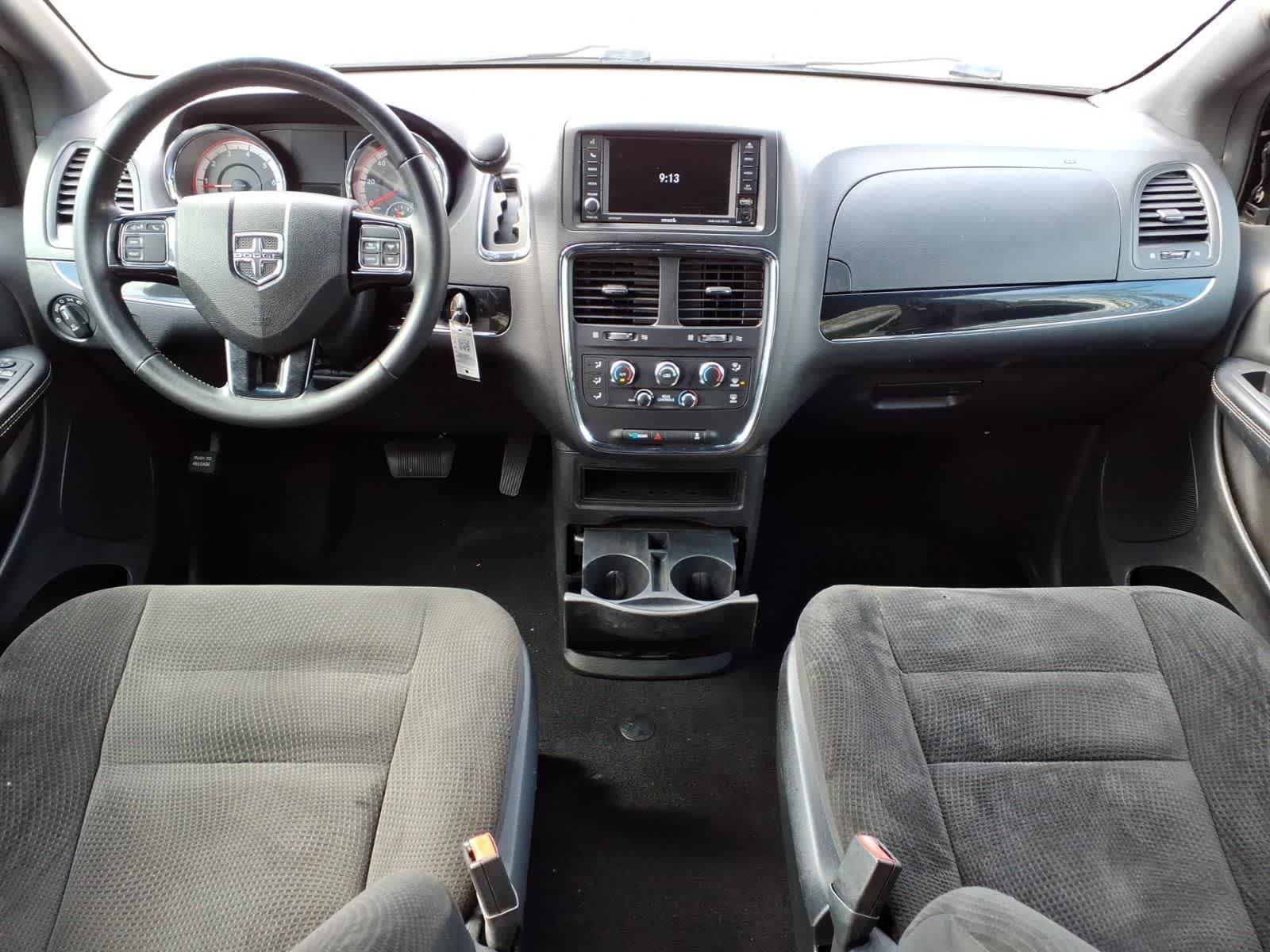 Thumbnail: 2019 Dodge Grand Caravan - 11