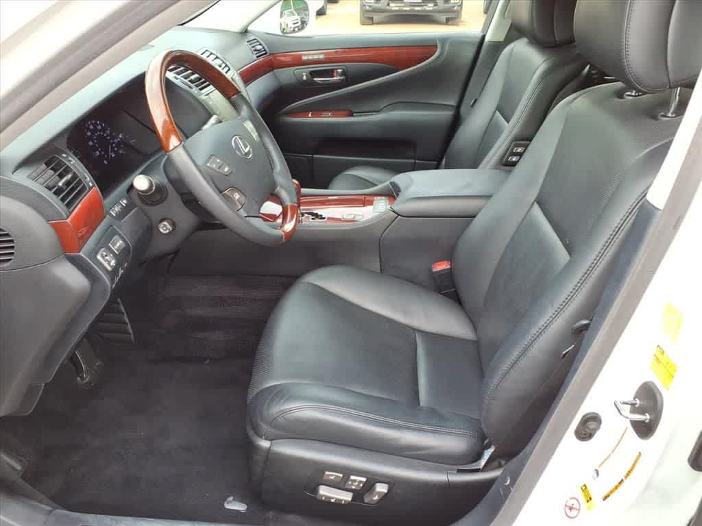 Thumbnail: 2010 Lexus LS - 14