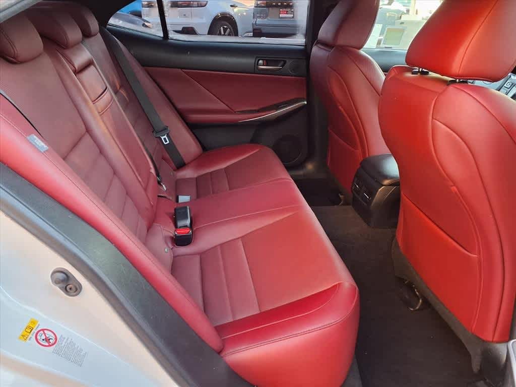 Thumbnail: 2018 Lexus IS - 11