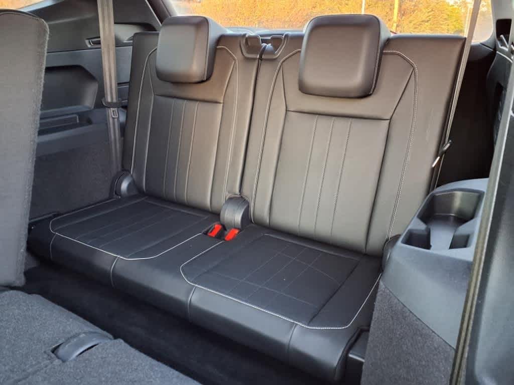 Thumbnail: 2022 Volkswagen Tiguan - 10