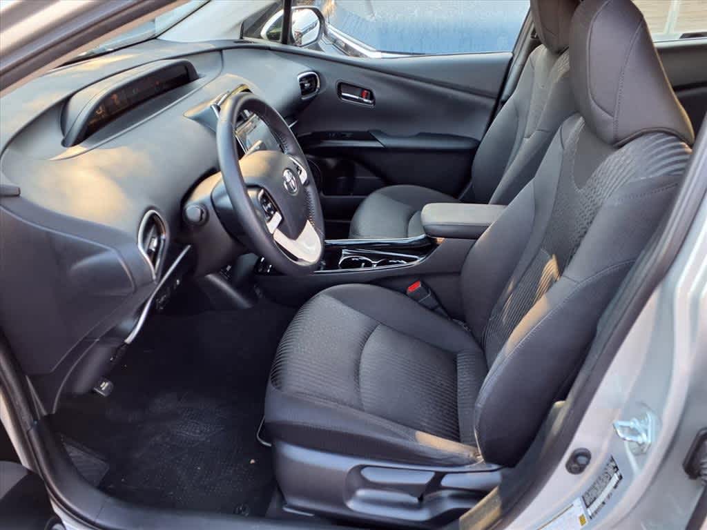 Thumbnail: 2019 Toyota Prius Prime - 15