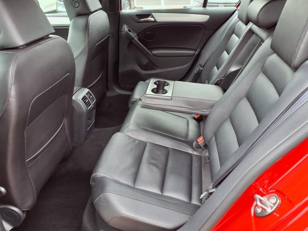 Thumbnail: 2013 Volkswagen Golf - 9