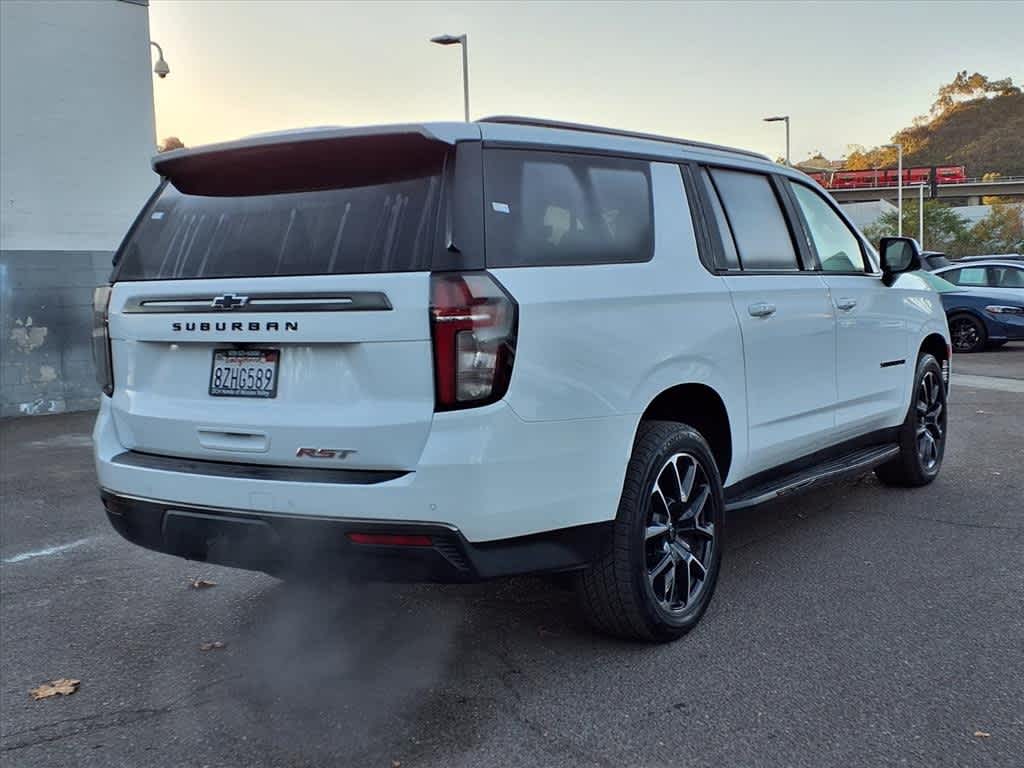 Thumbnail: 2022 Chevrolet Suburban - 4