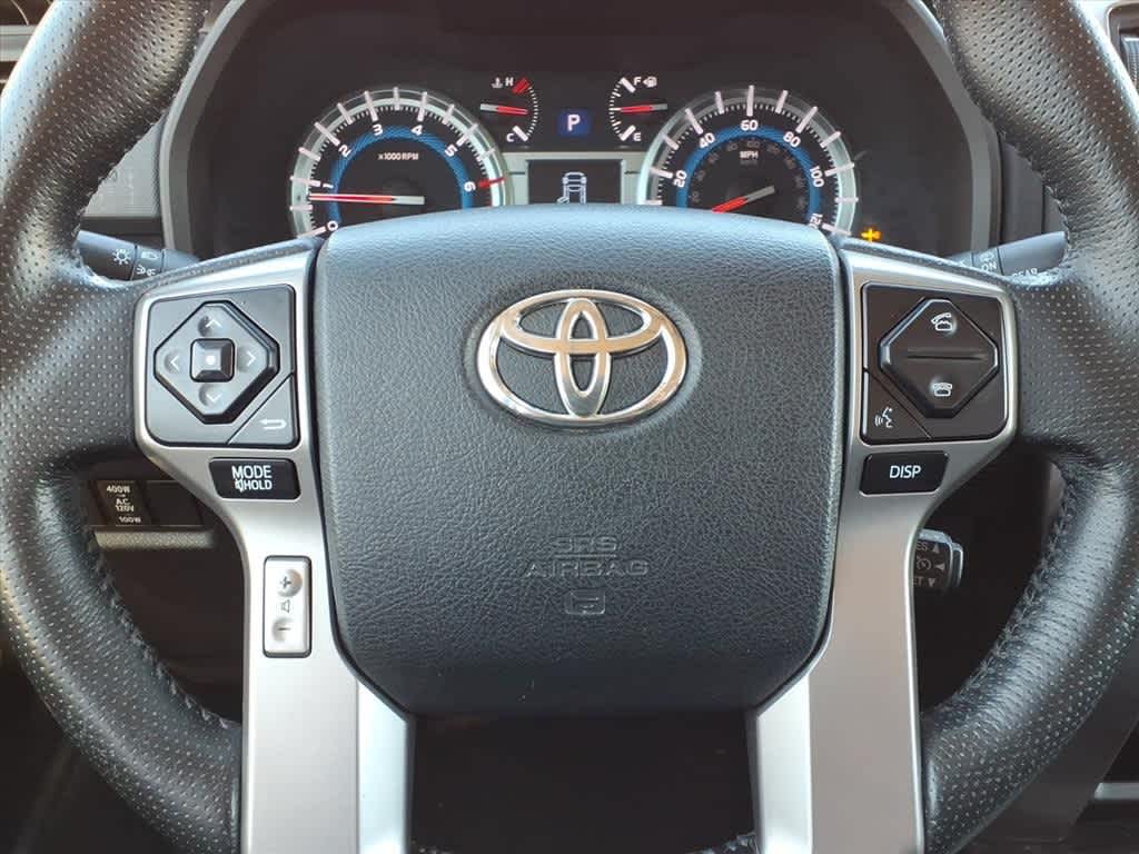 Thumbnail: 2014 Toyota 4Runner - 16