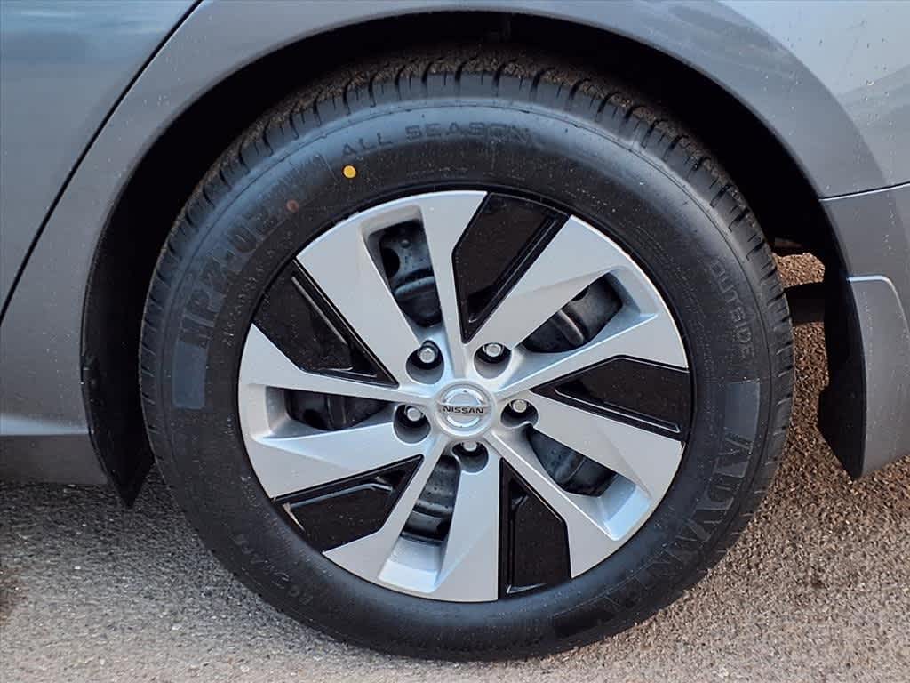 Thumbnail: 2020 Nissan Altima - 8