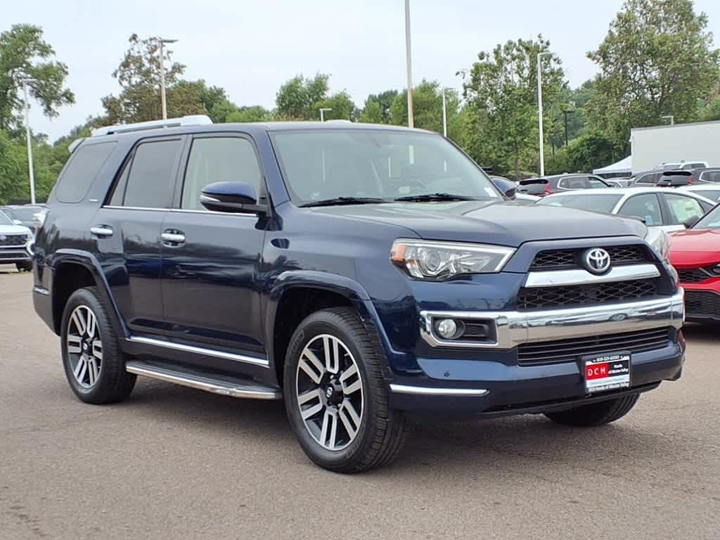 2017 Toyota 4Runner Limited photo 3