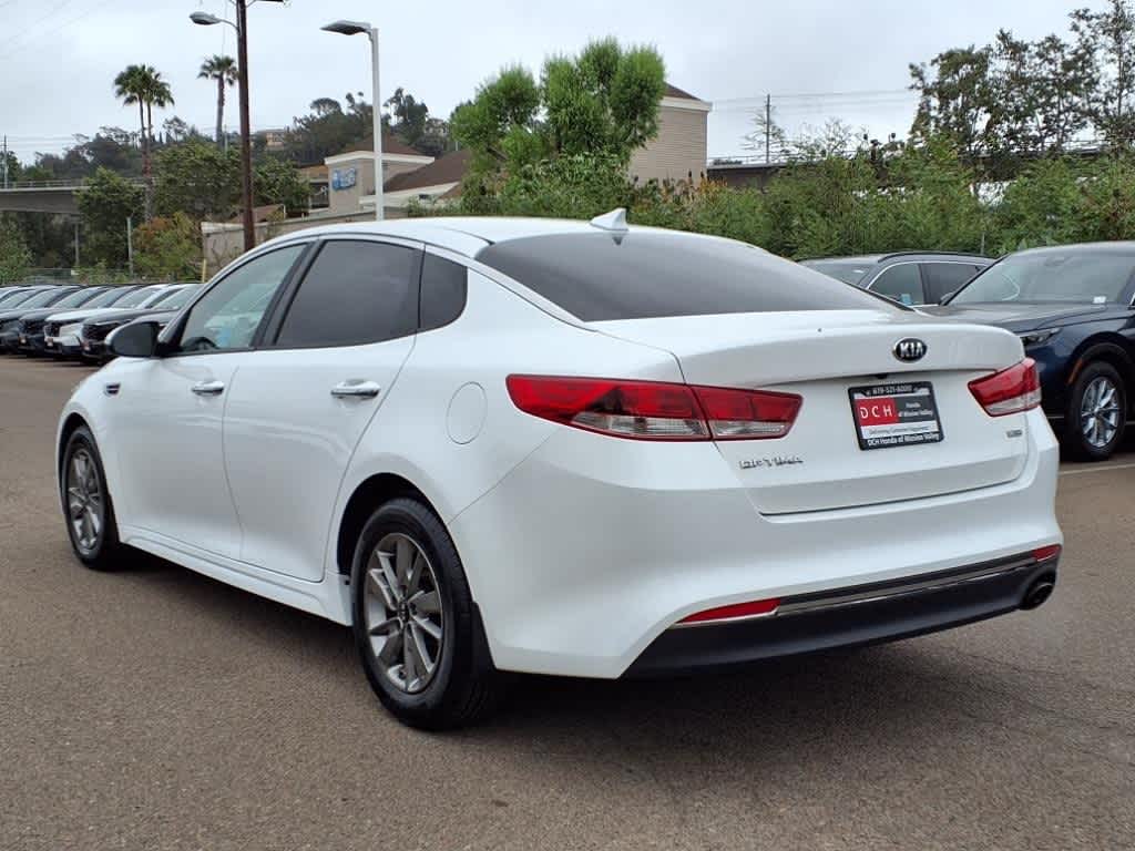 Thumbnail: 2017 Kia Optima - 8