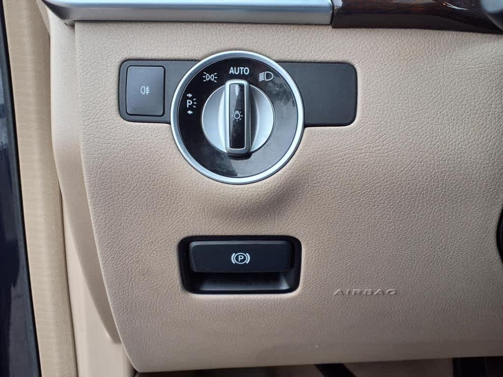 Thumbnail: 2014 Mercedes-Benz M-Class - 16