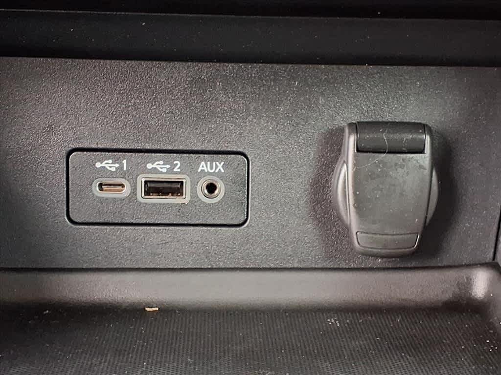 Thumbnail: 2023 Nissan Sentra - 23