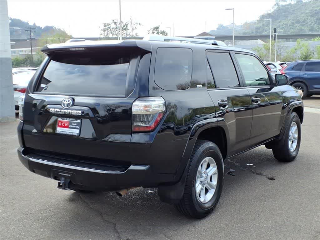 Thumbnail: 2014 Toyota 4Runner - 4