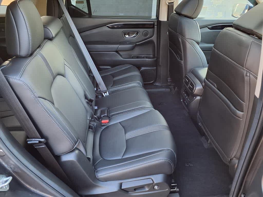 Thumbnail: 2025 Honda Pilot - 13