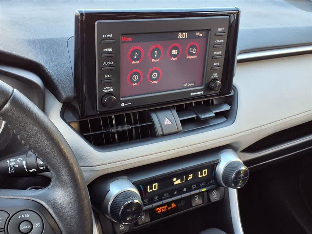 Thumbnail: 2020 Toyota RAV4 - 20