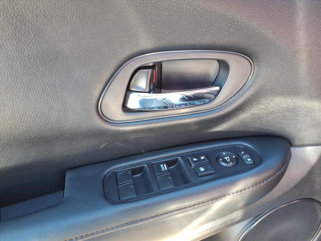 Thumbnail: 2021 Honda HR-V - 14