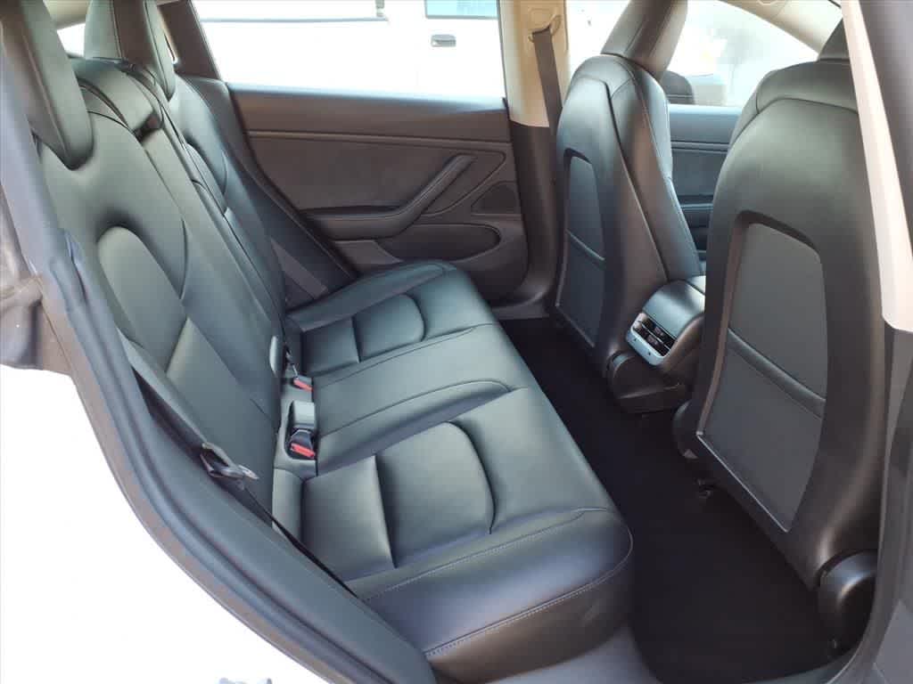 Thumbnail: 2019 Tesla Model 3 - 14