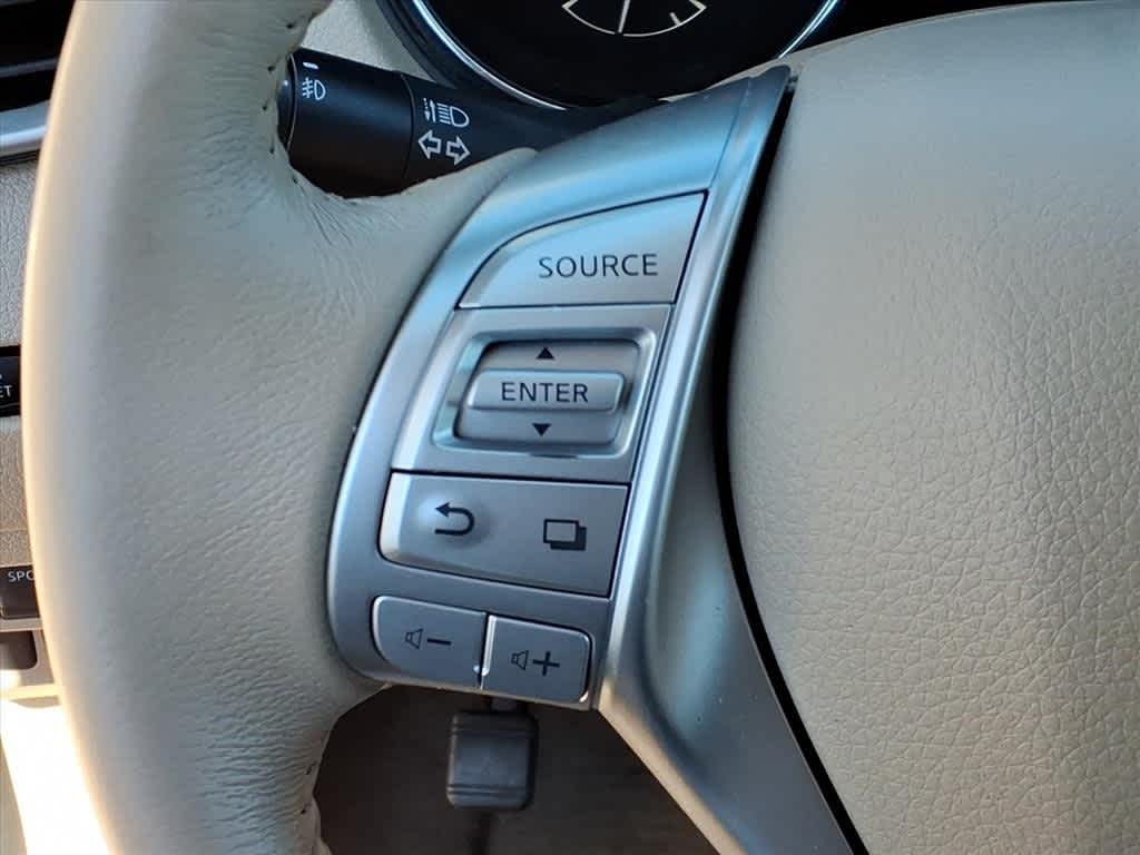 Thumbnail: 2014 Nissan Rogue - 17