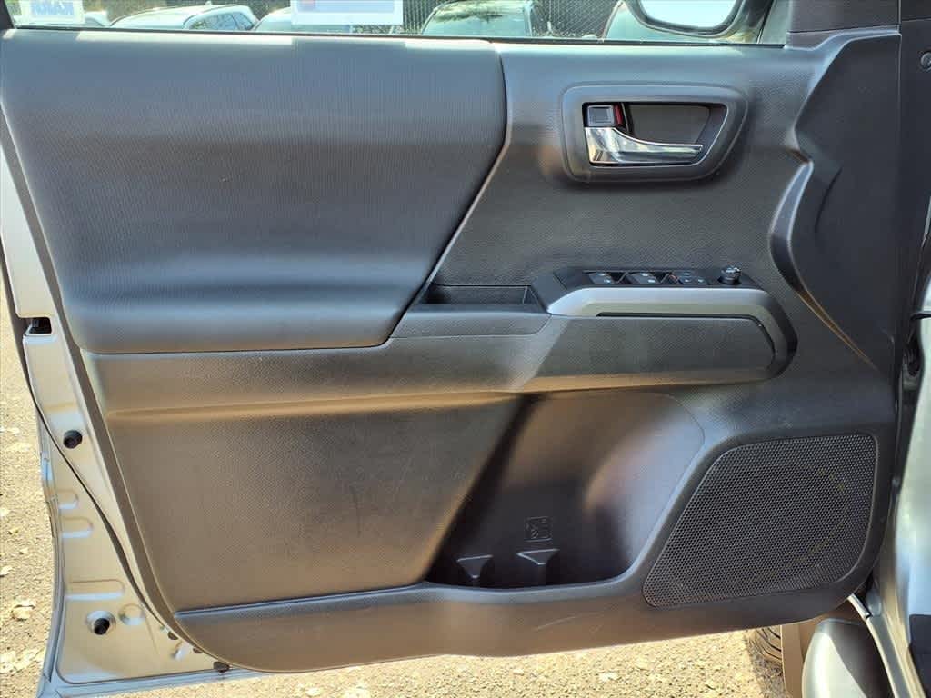 Thumbnail: 2023 Toyota Tacoma - 13