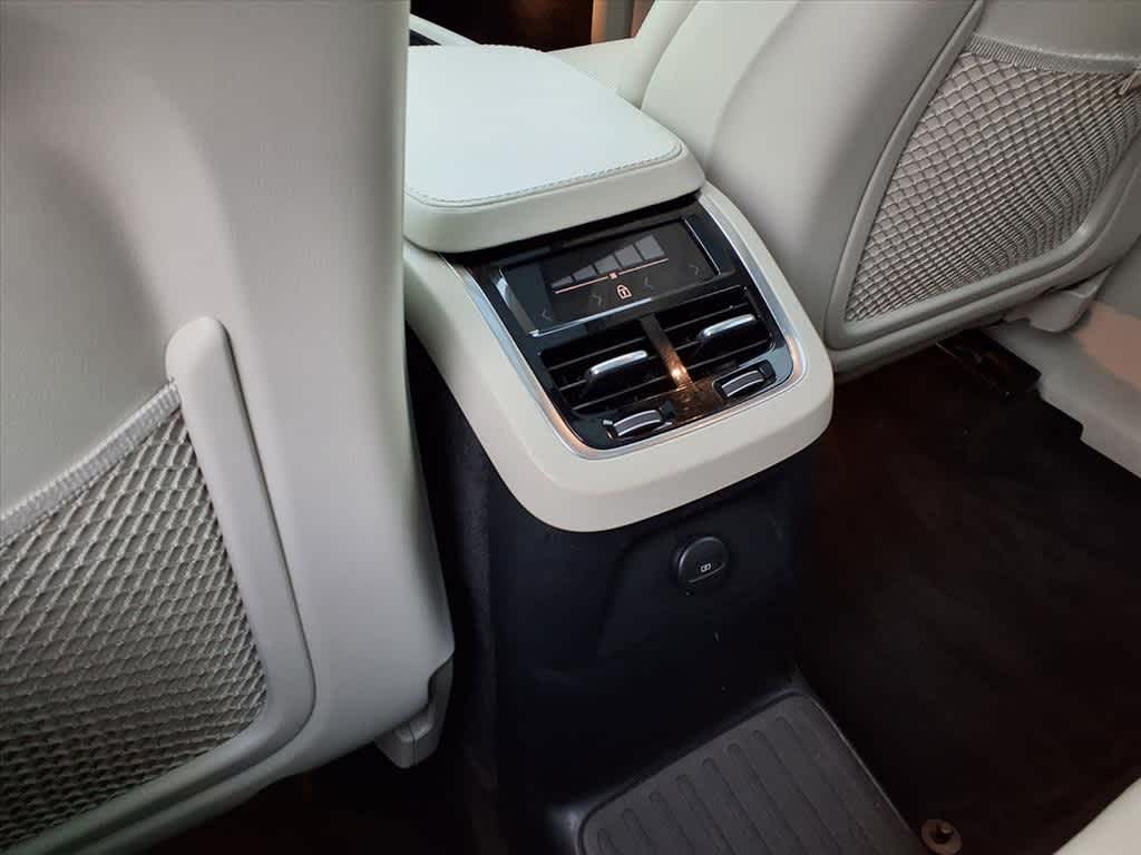 Thumbnail: 2021 Volvo XC90 - 11