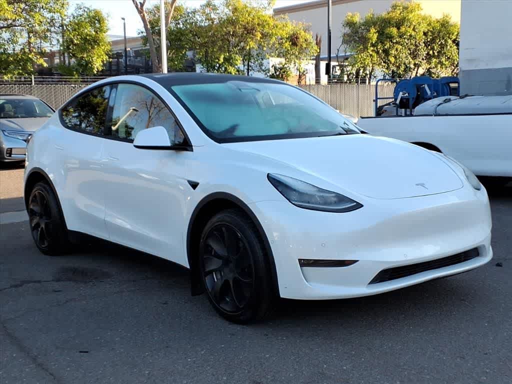 Thumbnail: 2021 Tesla Model Y - 4