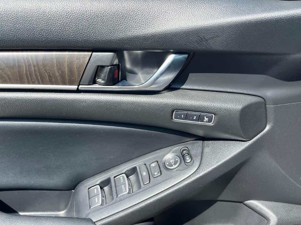 Thumbnail: 2018 Honda Accord - 13