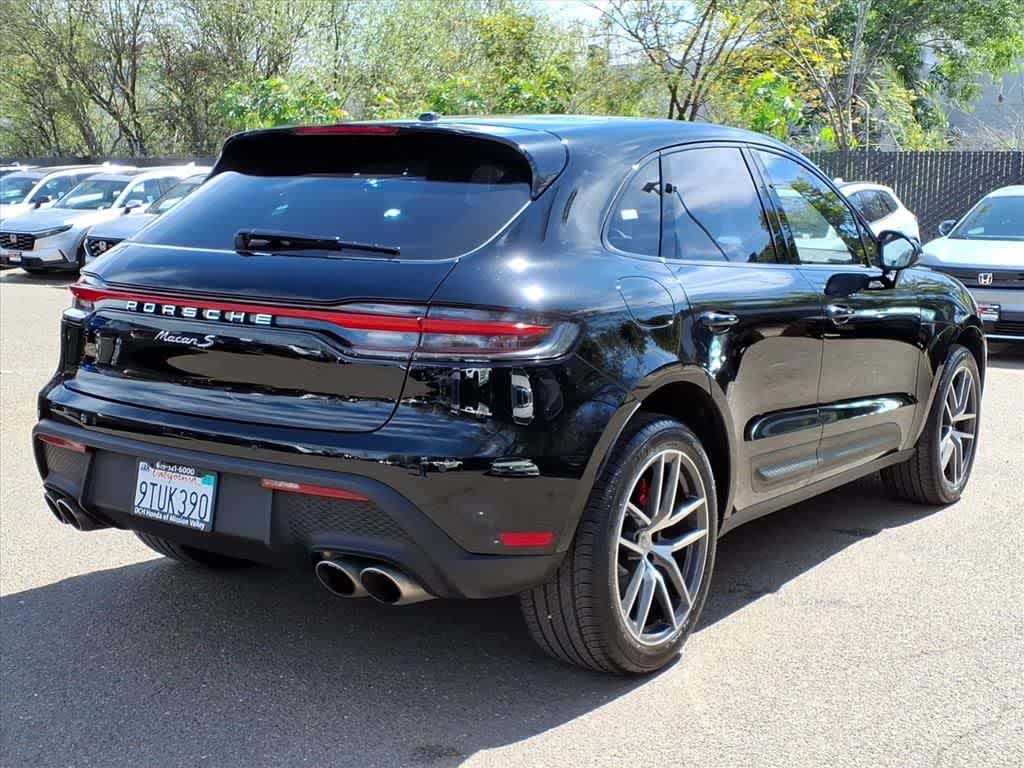 Thumbnail: 2022 Porsche Macan - 4