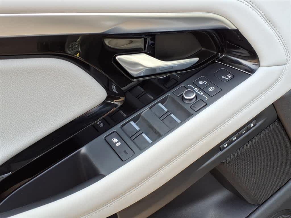 Thumbnail: 2020 Land Rover Range Rover Evoque - 14