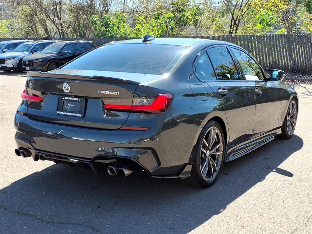 Thumbnail: 2020 BMW 3 Series - 4