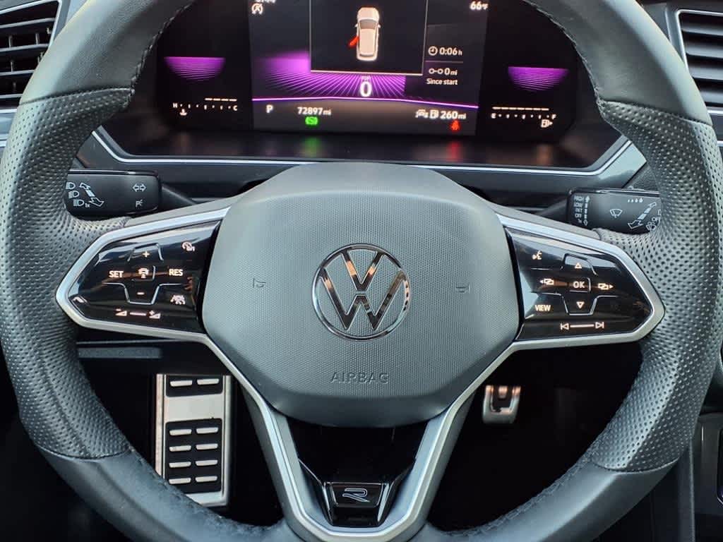 Thumbnail: 2022 Volkswagen Tiguan - 17
