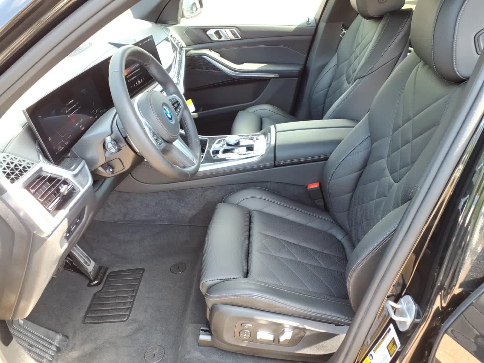 Thumbnail: 2025 BMW X5 - 15