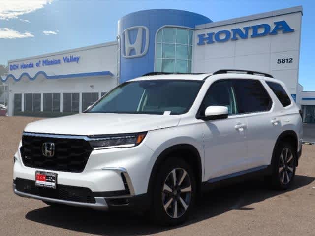 2025 Honda Pilot Touring -
                San Diego, CA