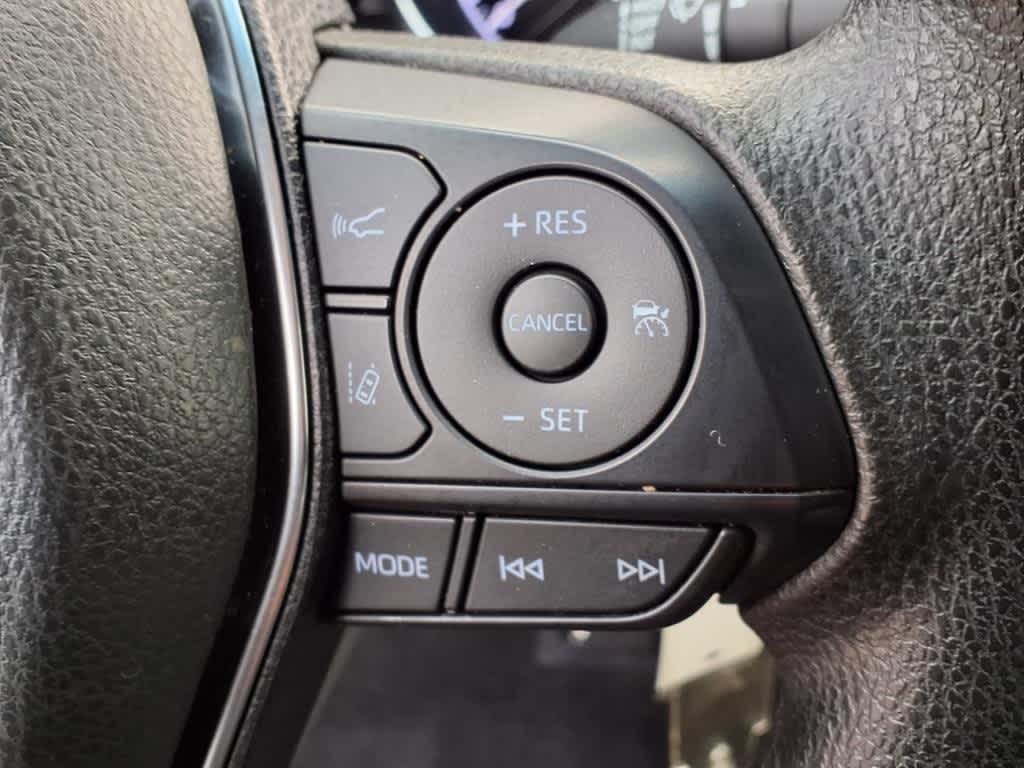 Thumbnail: 2019 Toyota Camry - 19