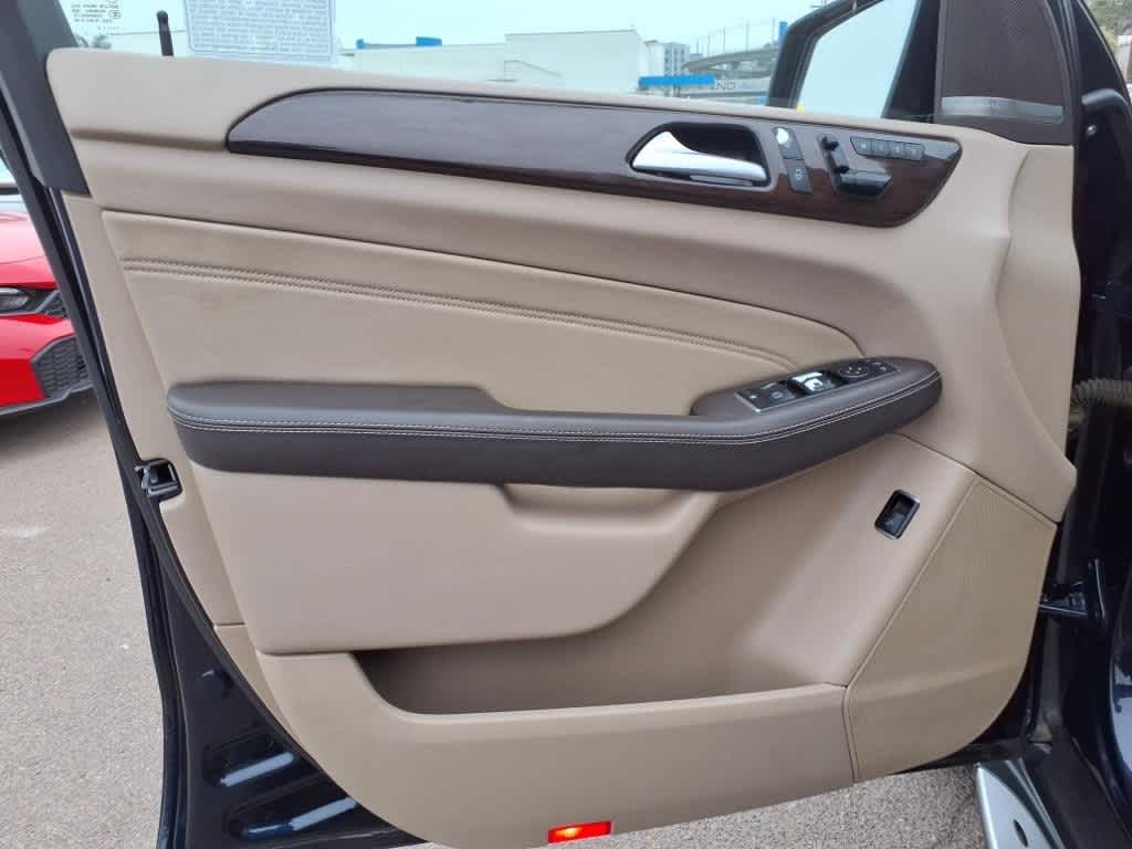 Thumbnail: 2014 Mercedes-Benz M-Class - 13