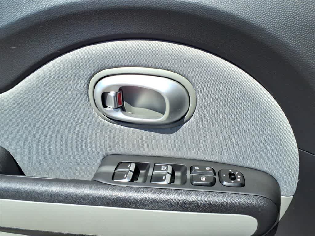 Thumbnail: 2019 Kia Soul - 13