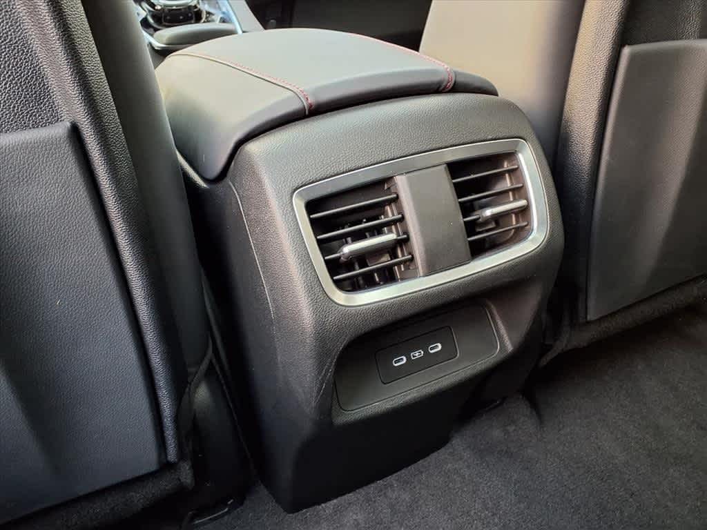 Thumbnail: 2024 Acura RDX - 10