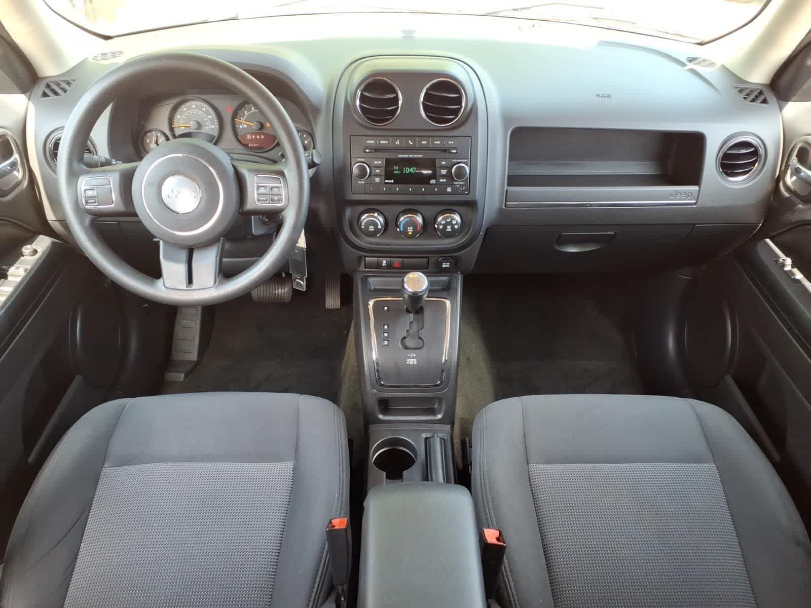Thumbnail: 2016 Jeep Patriot - 11