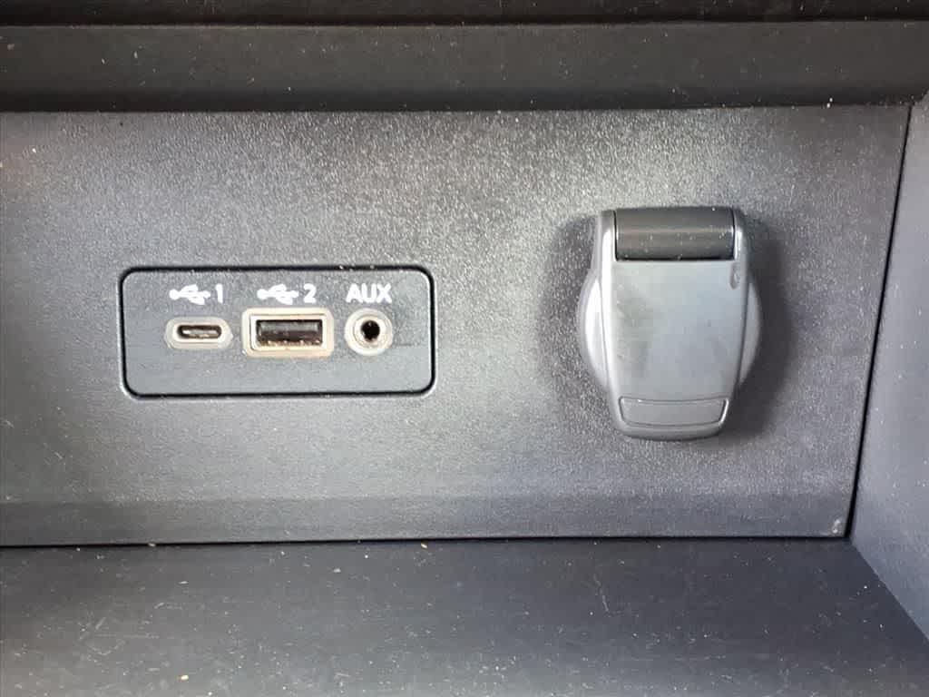 Thumbnail: 2021 Nissan Sentra - 23