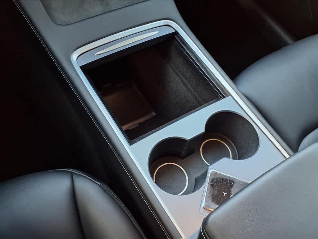 Thumbnail: 2022 Tesla Model Y - 23