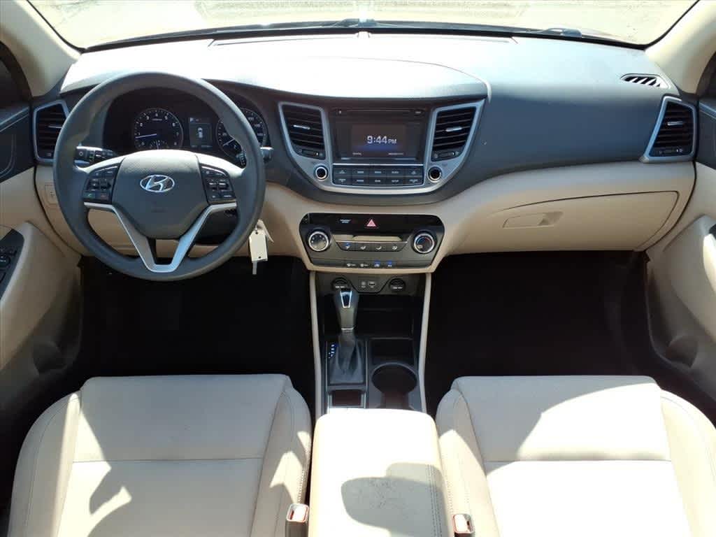 Thumbnail: 2016 Hyundai Tucson - 10