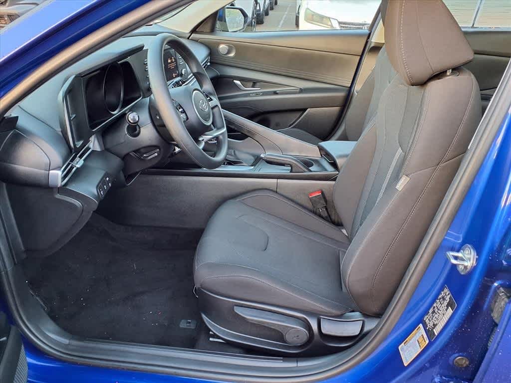 Thumbnail: 2023 Hyundai Elantra - 15