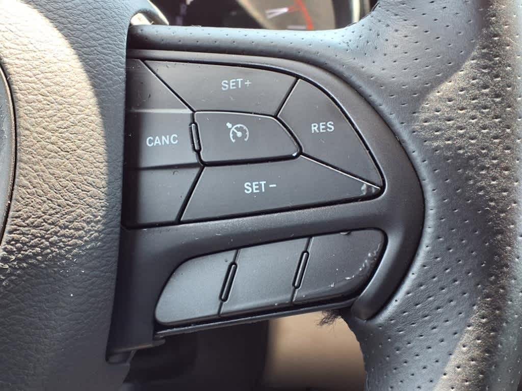 Thumbnail: 2018 Dodge Durango - 17