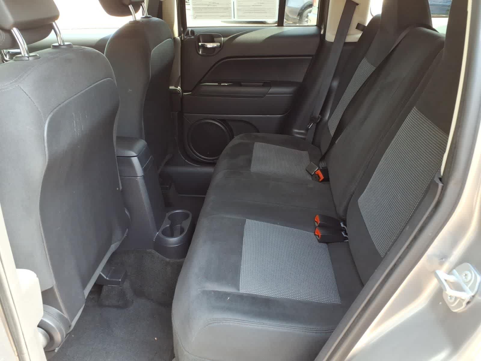 Thumbnail: 2016 Jeep Patriot - 10