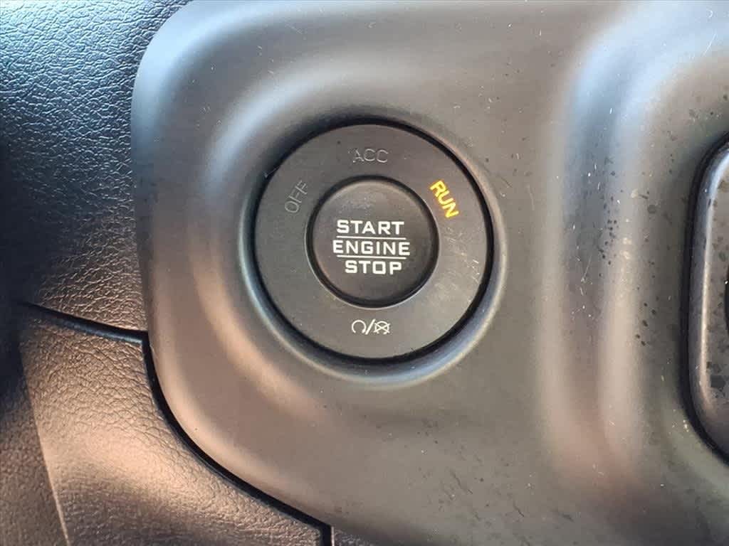 Thumbnail: 2018 Jeep Wrangler - 24