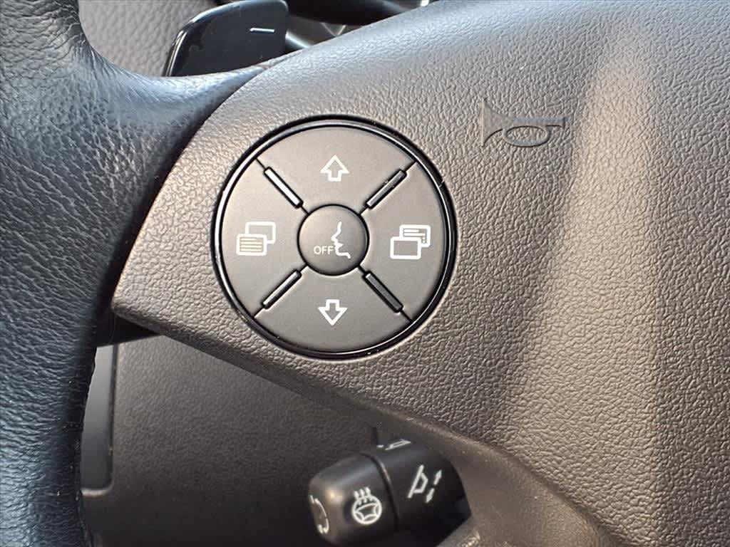 Thumbnail: 2009 Mercedes-Benz GL-Class - 18