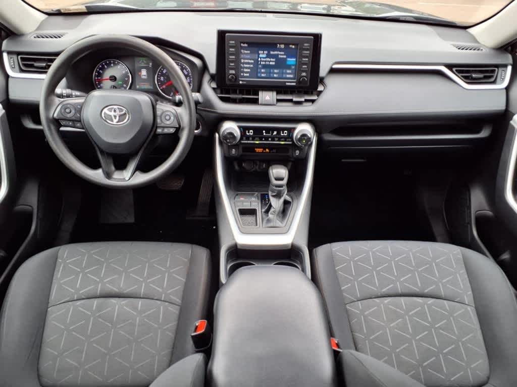 Thumbnail: 2021 Toyota RAV4 - 11