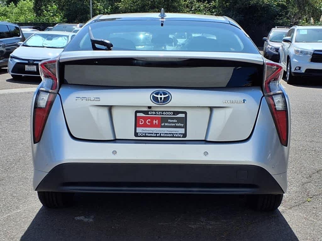 2018 Toyota Prius Two 5