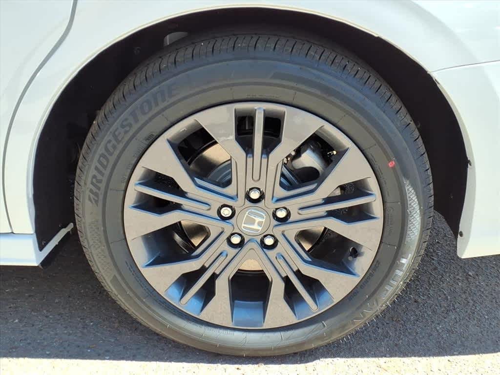 Thumbnail: 2026 Honda Odyssey - 8