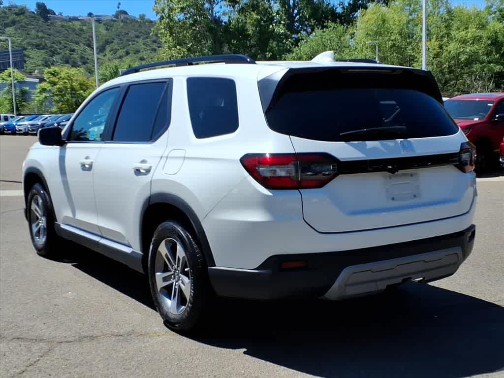 Thumbnail: 2023 Honda Pilot - 6